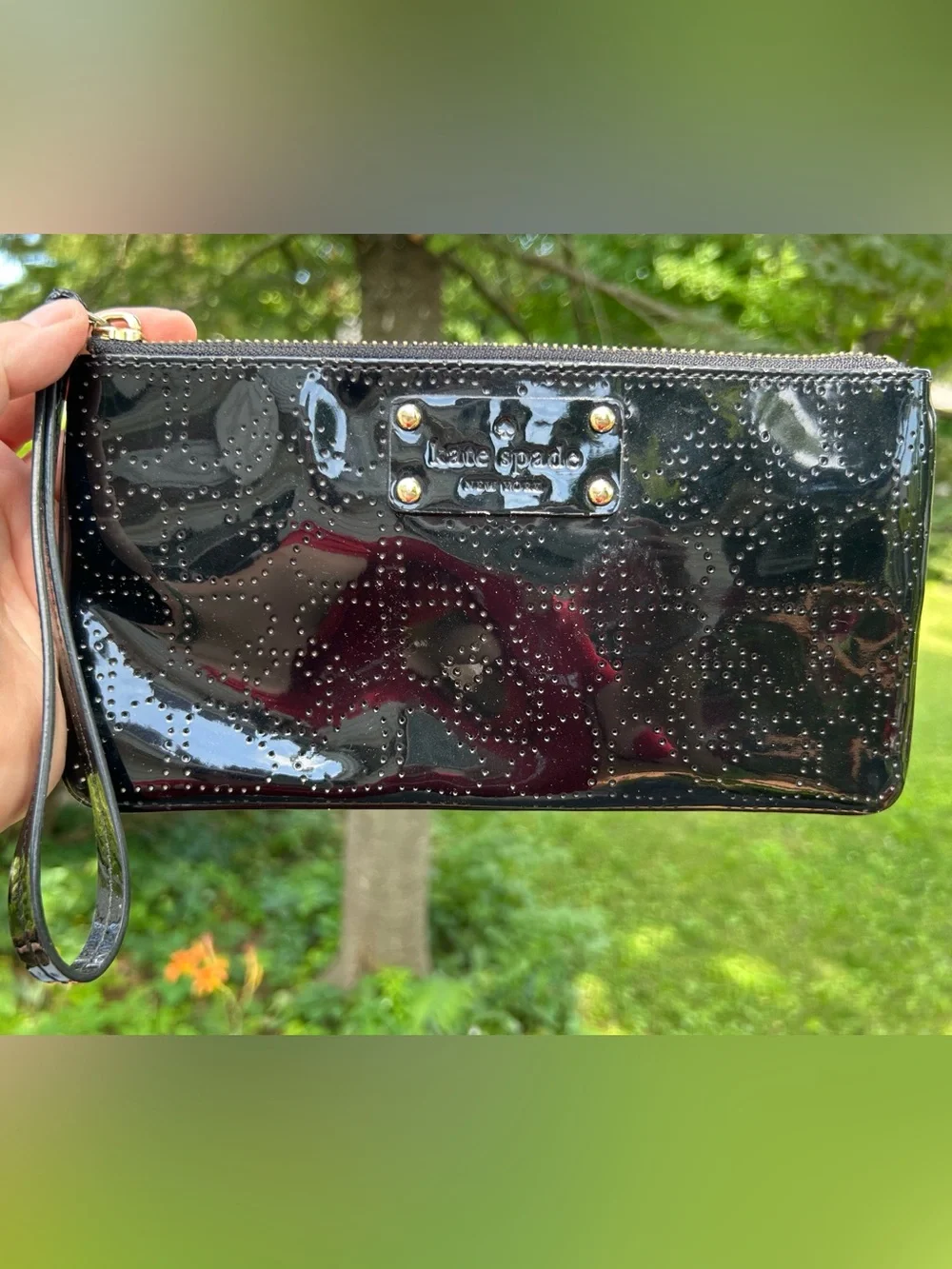 kate spade Wristlet Black Patent Perforated Hearts Bag Wallet Travel 5x9